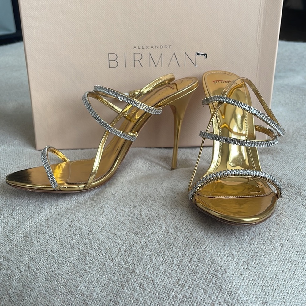 ‼️NEW $750 BIRMAN HEELS‼️ - Picture 4 of 9